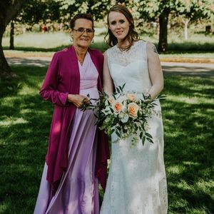 Meet your Posher, Holly